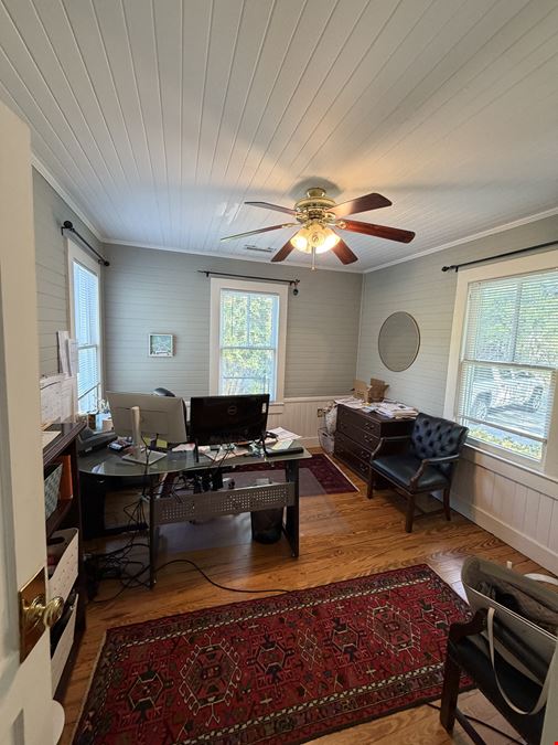 1524 Ashley River Rd