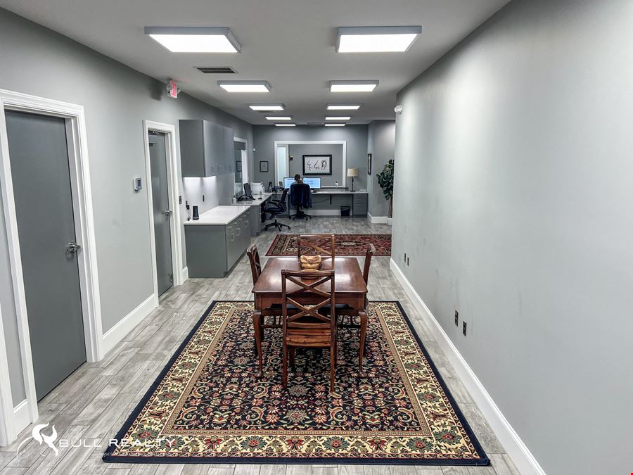 ±5,478 SF Medical Office Building in the Heart of Lexington | For Sale or Lease