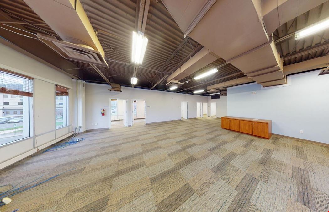 South Roanoke Location with Parking