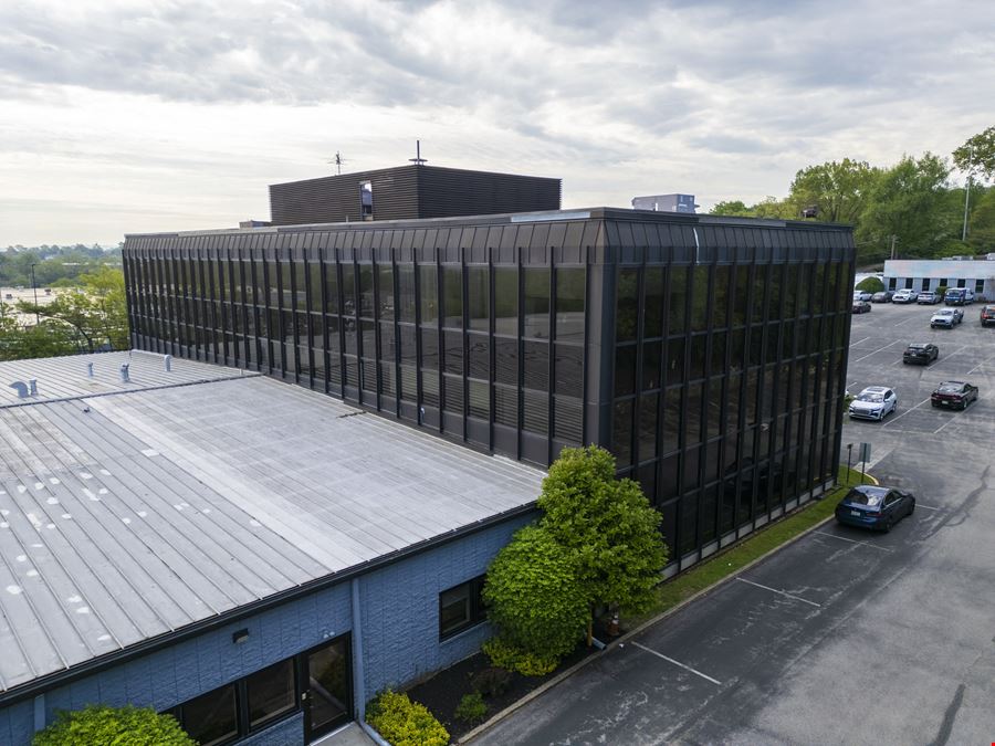 215 W Church Rd