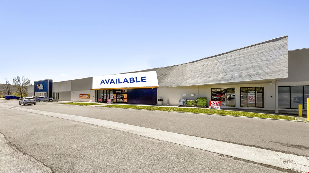 Wise County Plaza - Outparcels