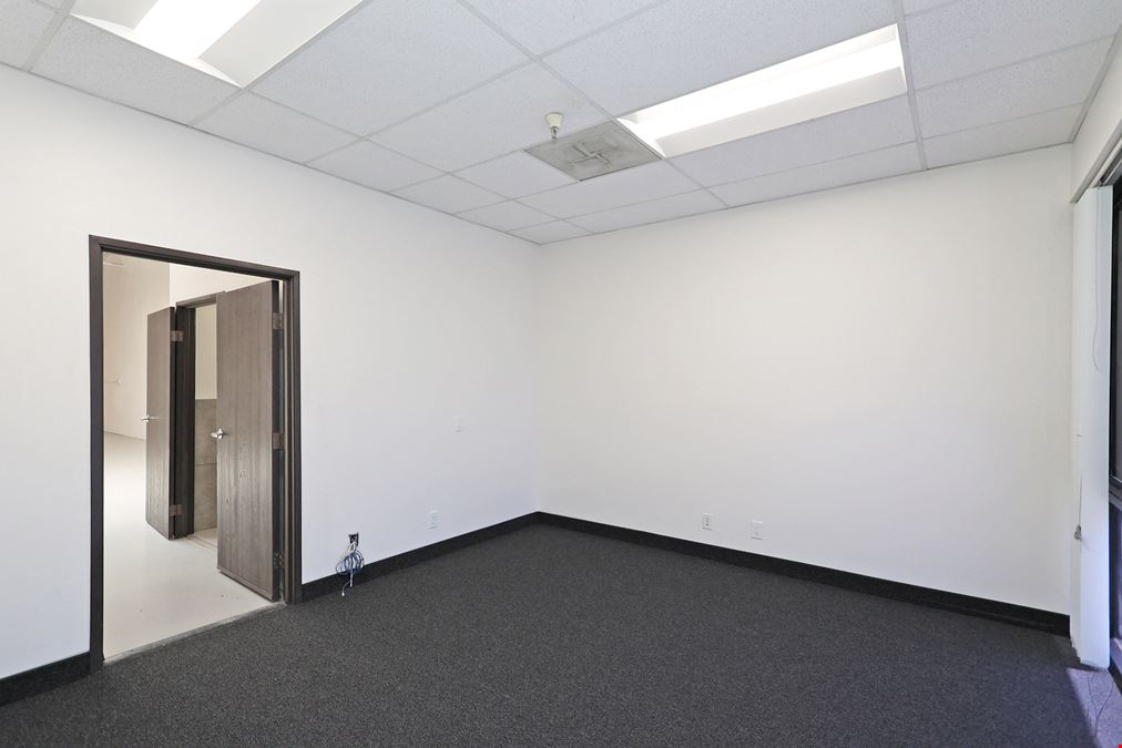 42280 Beacon Hill