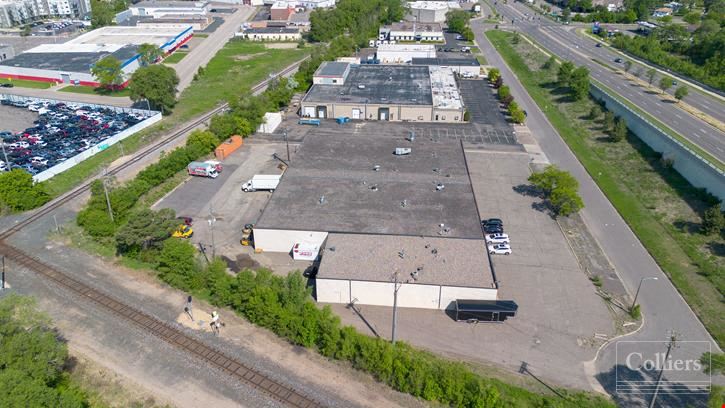 27,600 SF Industrial Building For Sale or Lease