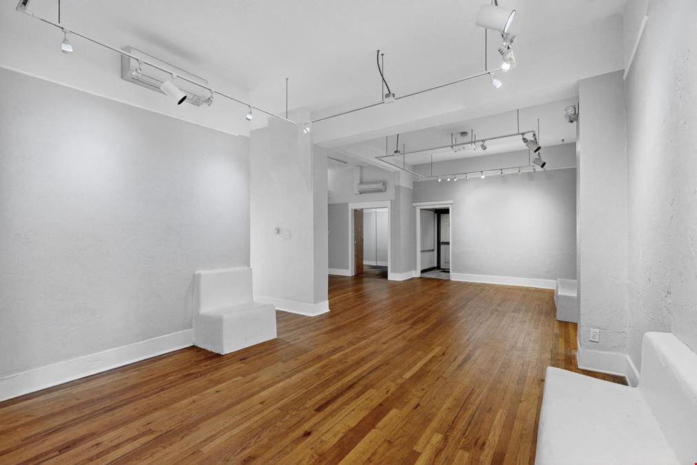 606 Broadway Blvd SE