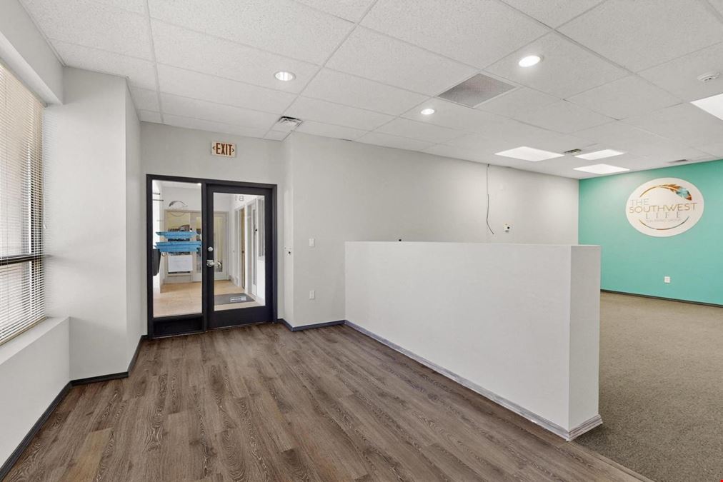 SMALL CLASS A OFFICE OFF PASEO AND GOLF COURSE