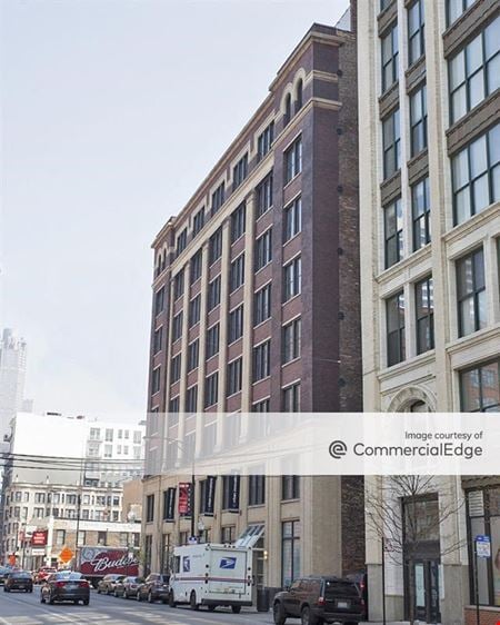 Preview of Commercial space for Rent at 833 West Jackson Boulevard