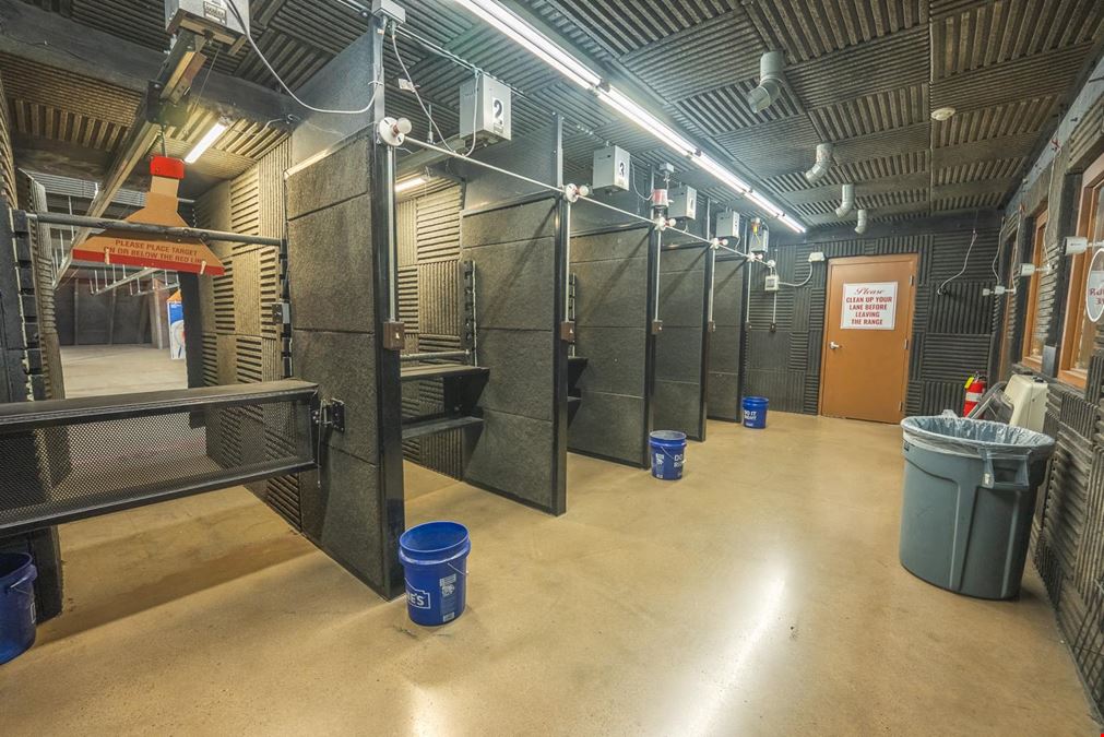 Barnett's Guns & Indoor Range