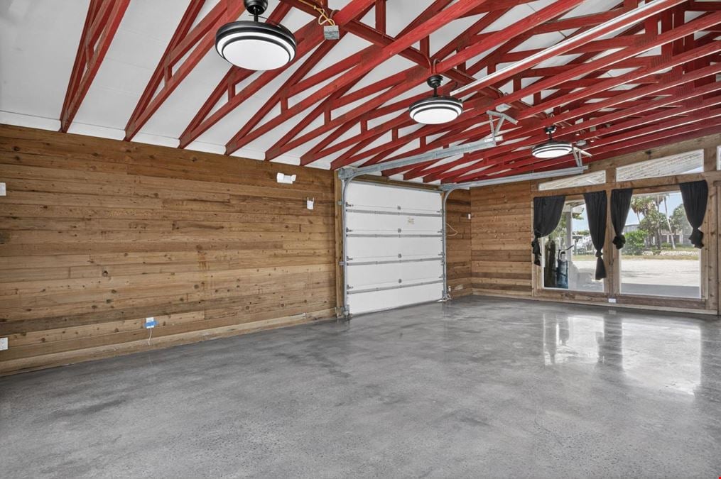 17707 San Carlos Blvd