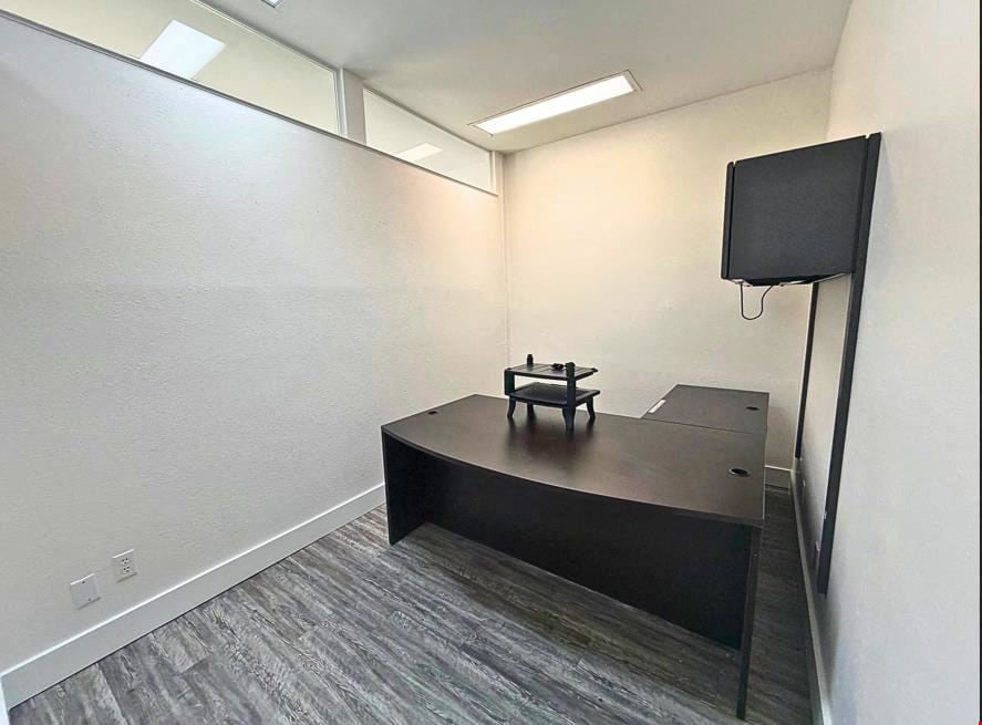 2700 S Western Suite 1500