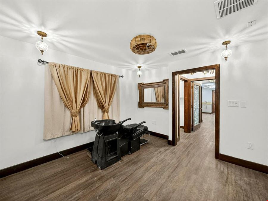 213 McKinney Ave