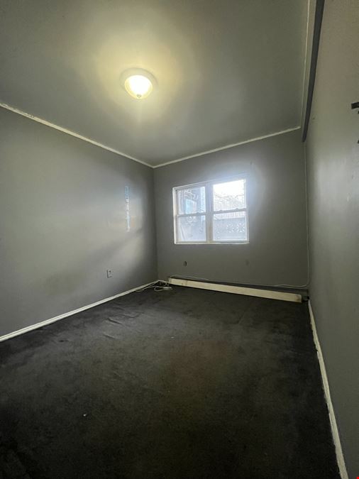 728 Myrtle Avenue, Brooklyn, NY 11205