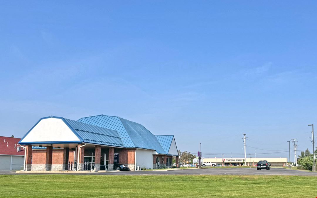 333 W Commerce Blvd