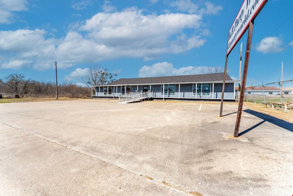 Flex Space for Lease in Greenville, TX