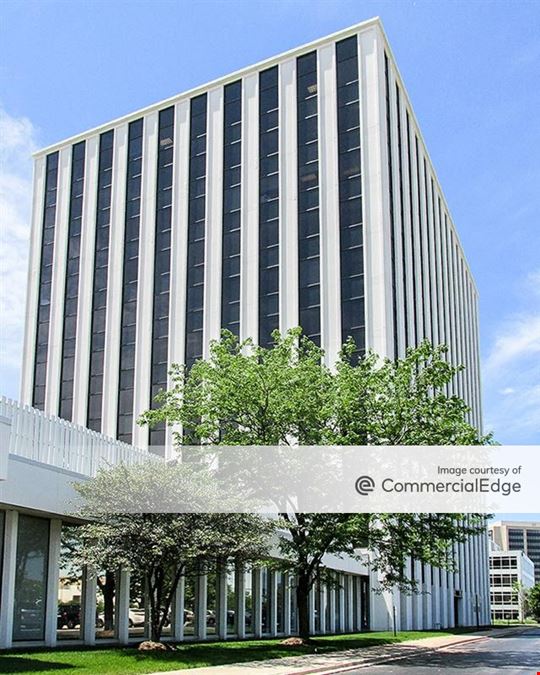 Oak Brook 22