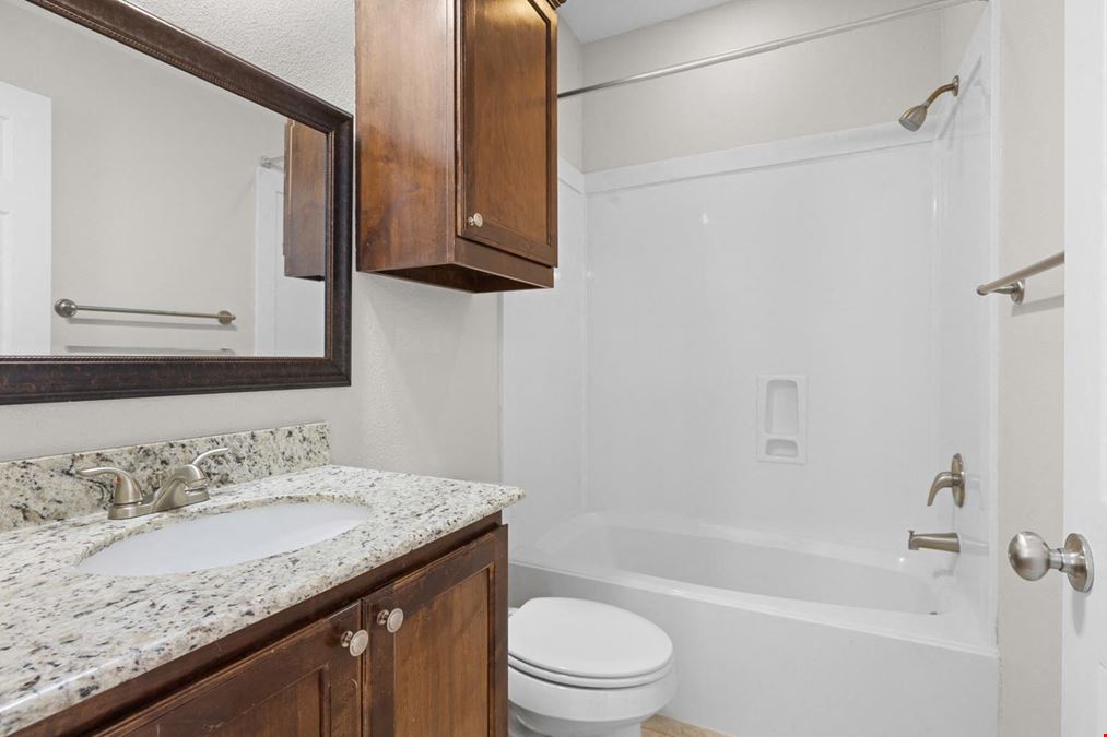 NORTHGATE FIVE-PLEX