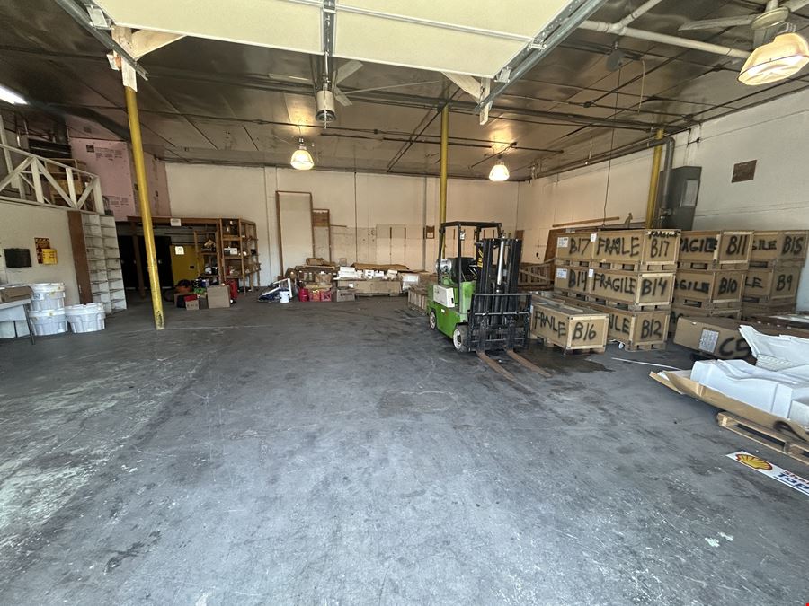 Industrial Flex Space/Warehouse on 165th