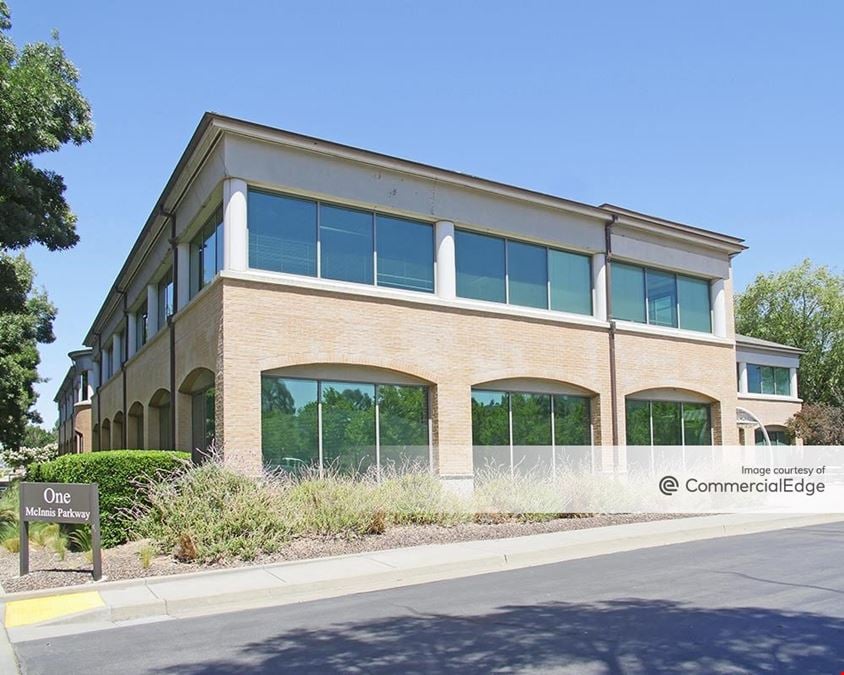 1 McInnis Pkwy
