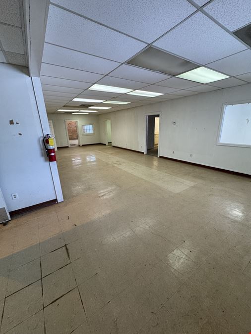Warehouse/Distribution For Lease
