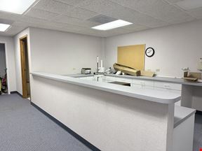 4.500 SF Office/ Medical Facility
