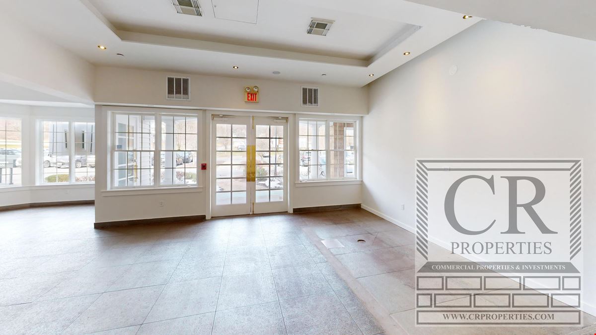 Arlington Square For Lease: 2,400 SF