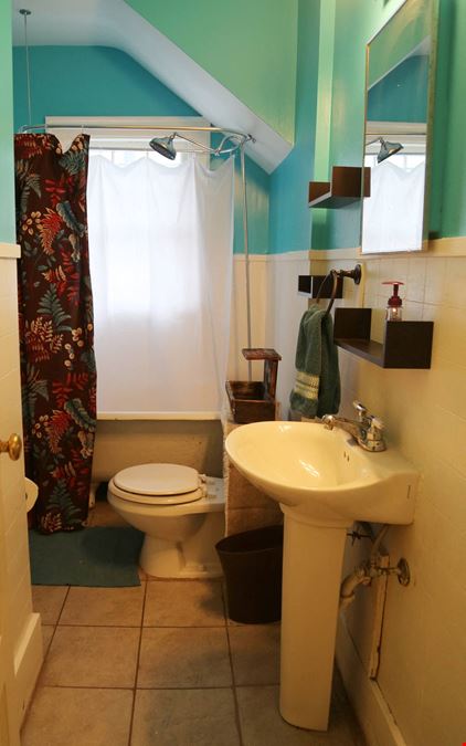 24 10th St NW Rochester MN - Lowertown Duplex