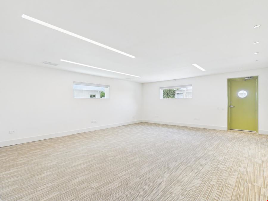 1111 Lagoon Dr