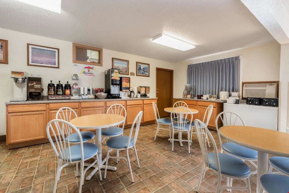 Super 8 by Wyndham Hotels