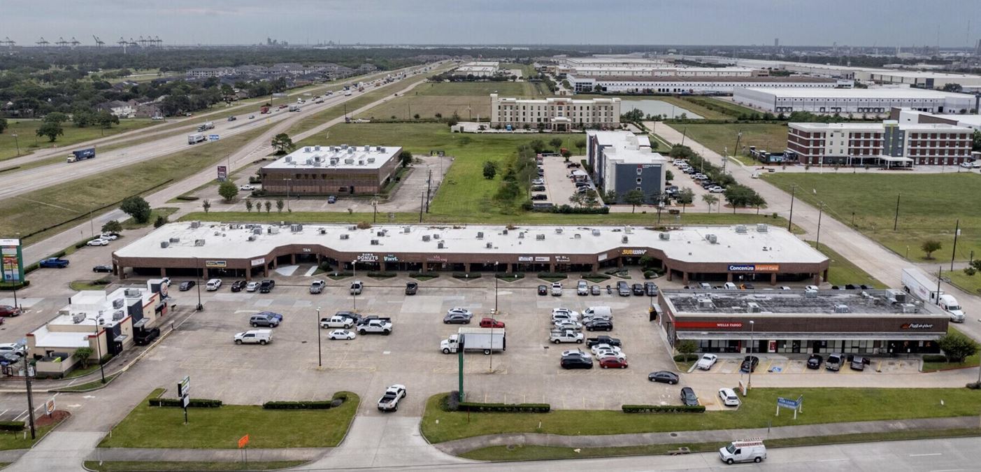 Fairporte Green Shopping Center