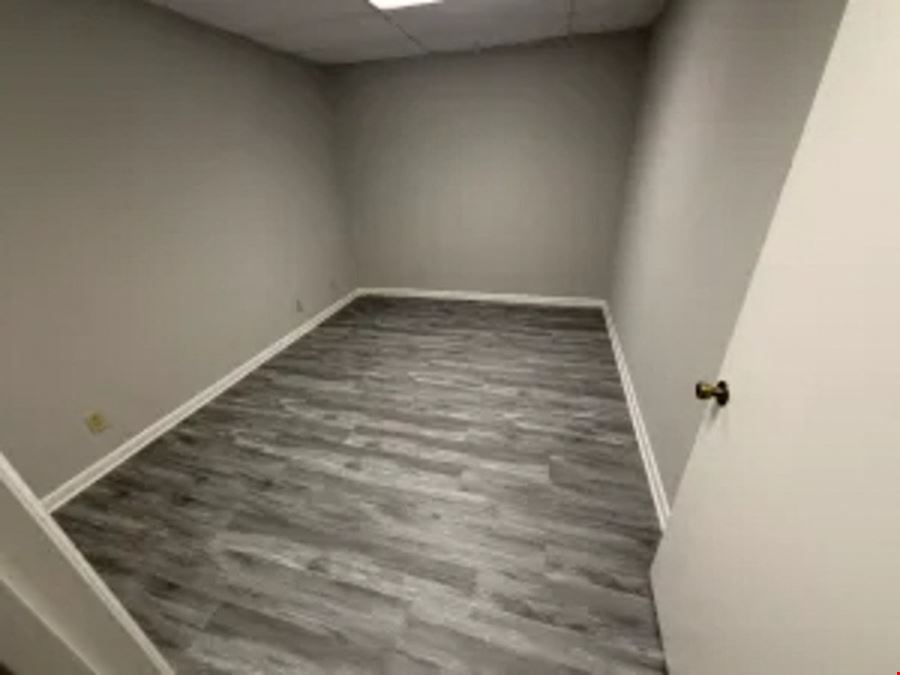 1803 SF Suite 103 Professional and Medical Office Space