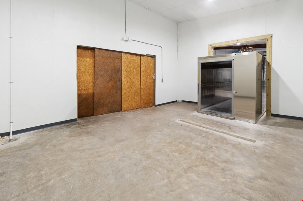 Modern Central Kitchen & Warehouse Facility