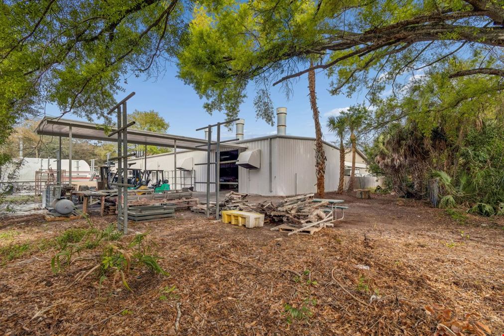 1060 Harbor Lake Dr