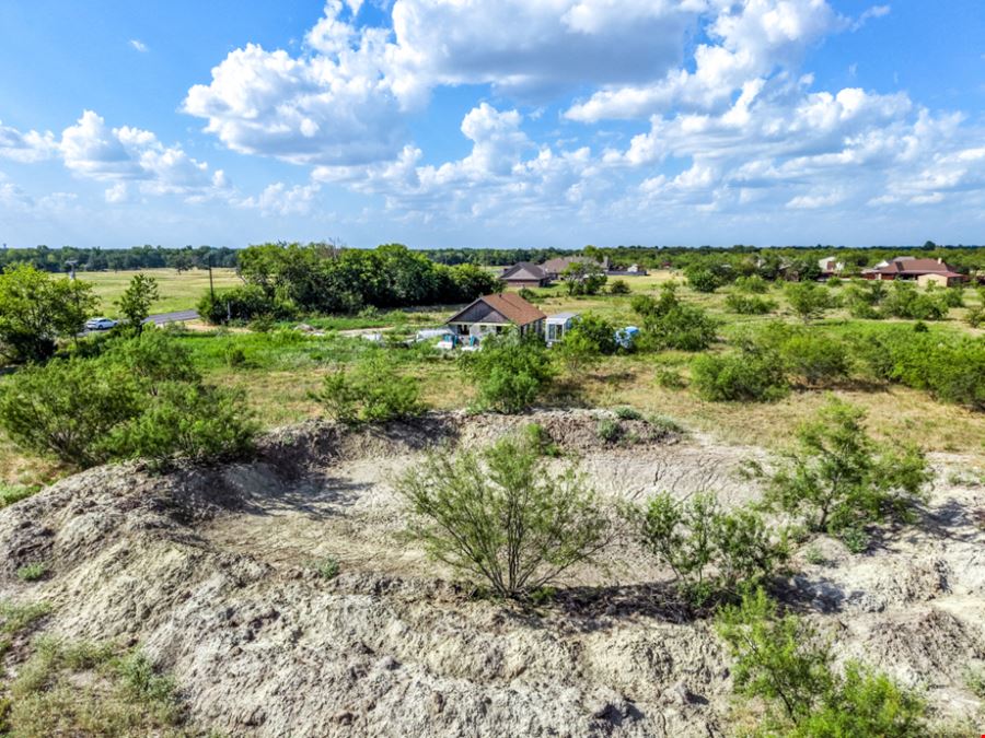 Land Multi-Family Development in Oak Ridge - 7348 N State Highway 34