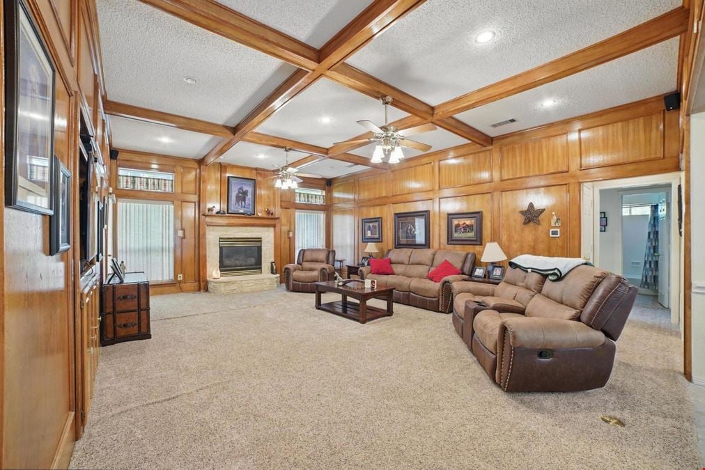 Office/Warehouse for Sale in Seagoville