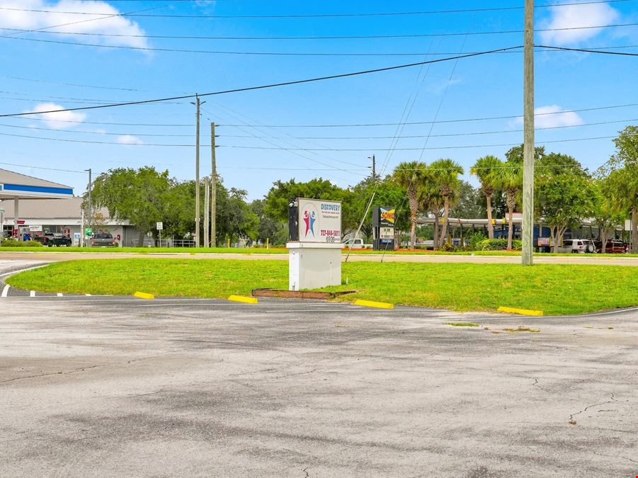 Freestanding Commercial Building on Ridge Road