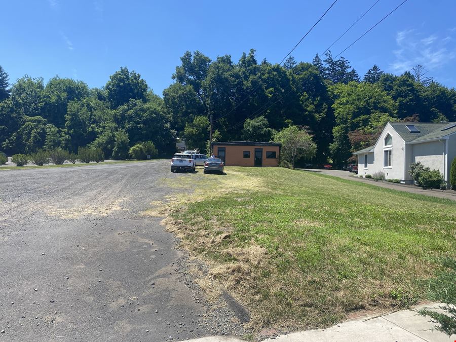 2245 Silas Deane Hwy
