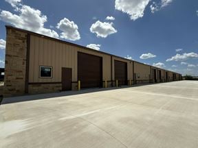 7990 Old Bastrop Rd - D&R Business Complex