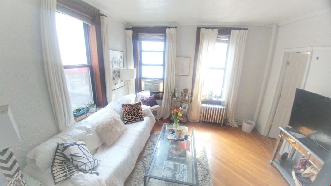 Price Further Reduced NOW: $11,000,000 Asking-119 Mott Street Little Italy 121 Year Landmark Vincent's Restaurant NY