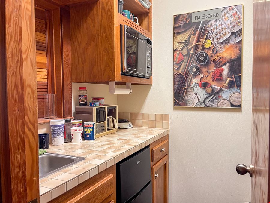 End-Unit Office Condo for Sale/Lease