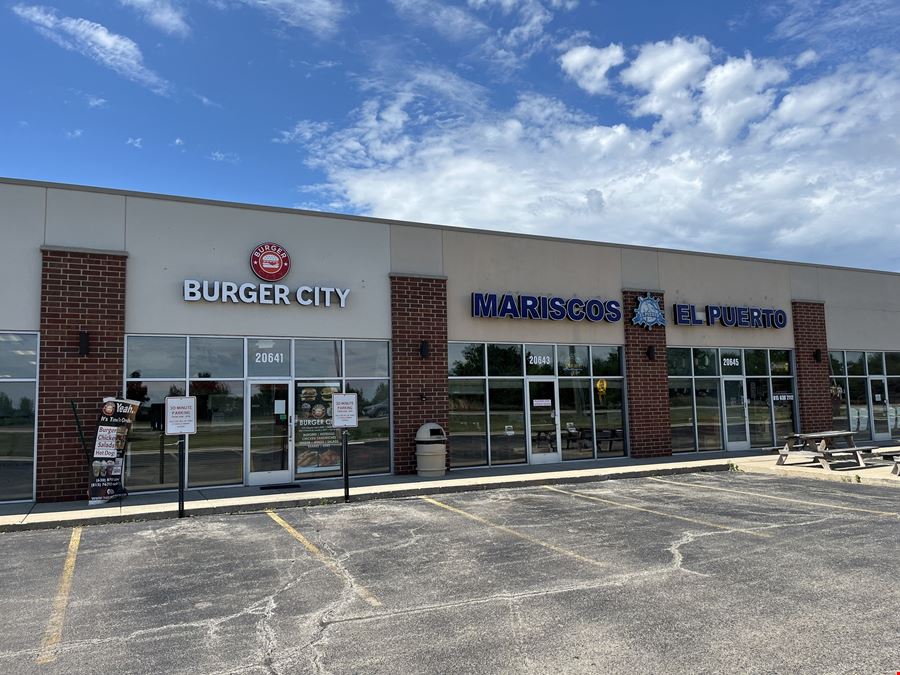 Retail/Restaurant Space on Renwick Rd