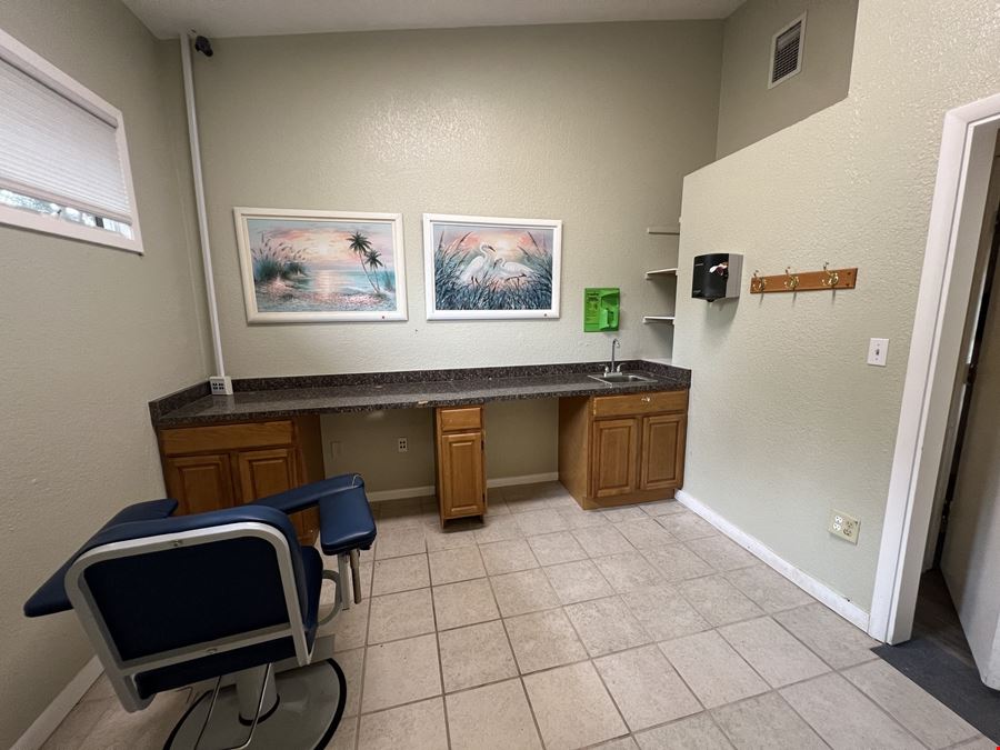 New Port Richey Medical / Professional Office