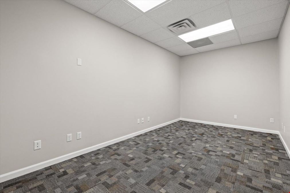 2 Executive Suites 