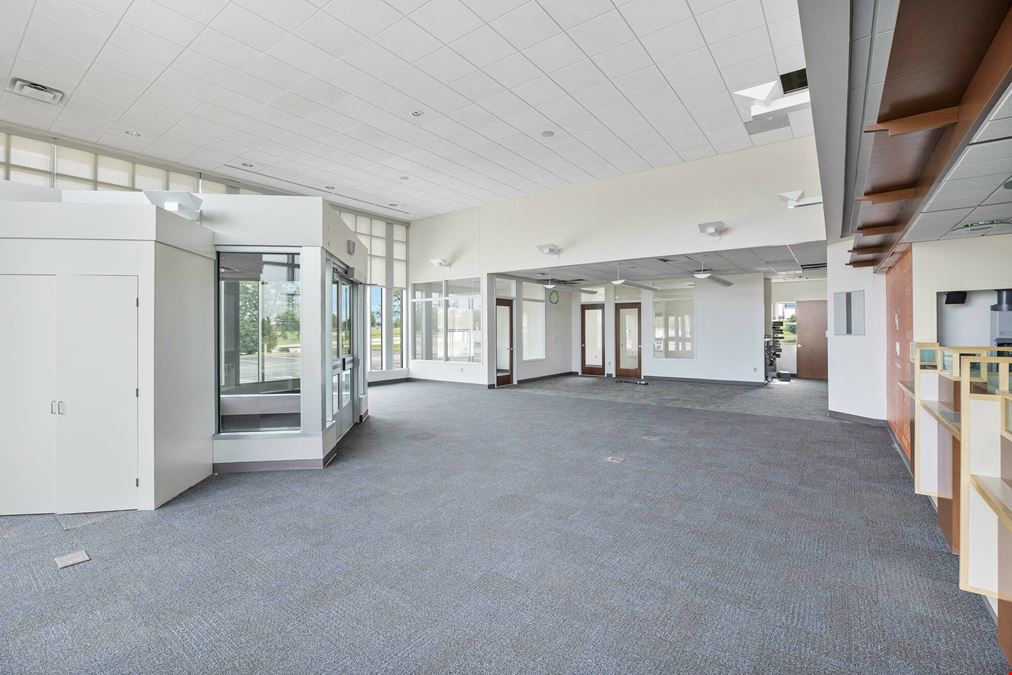 High Visability Retail - 2001 Shepard Rd