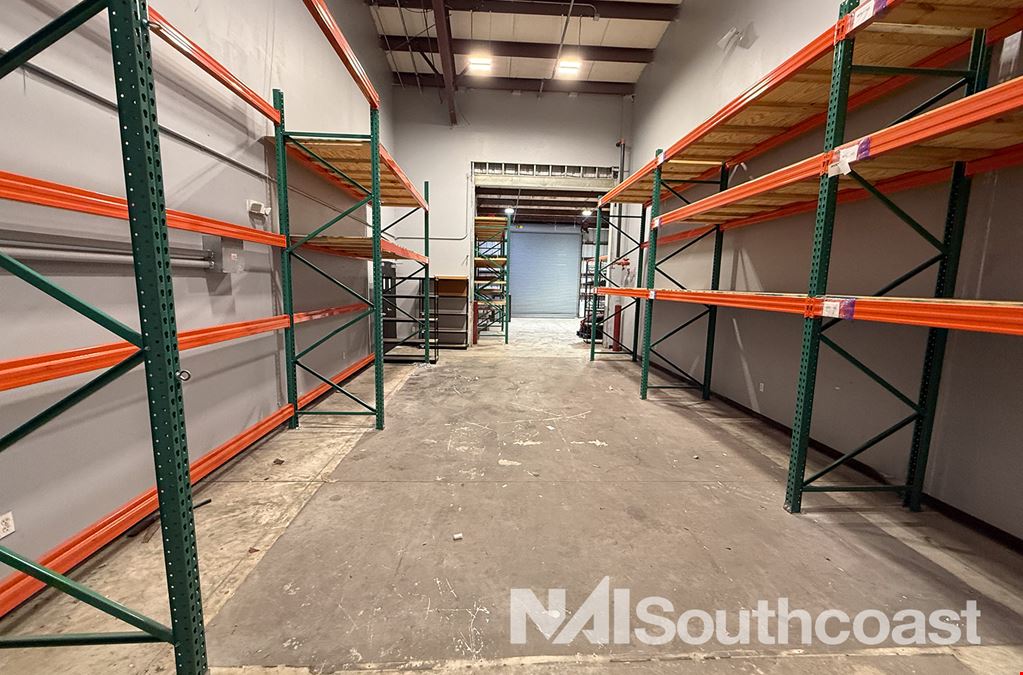 ±20,505 SF Dealership/Service Opportunity