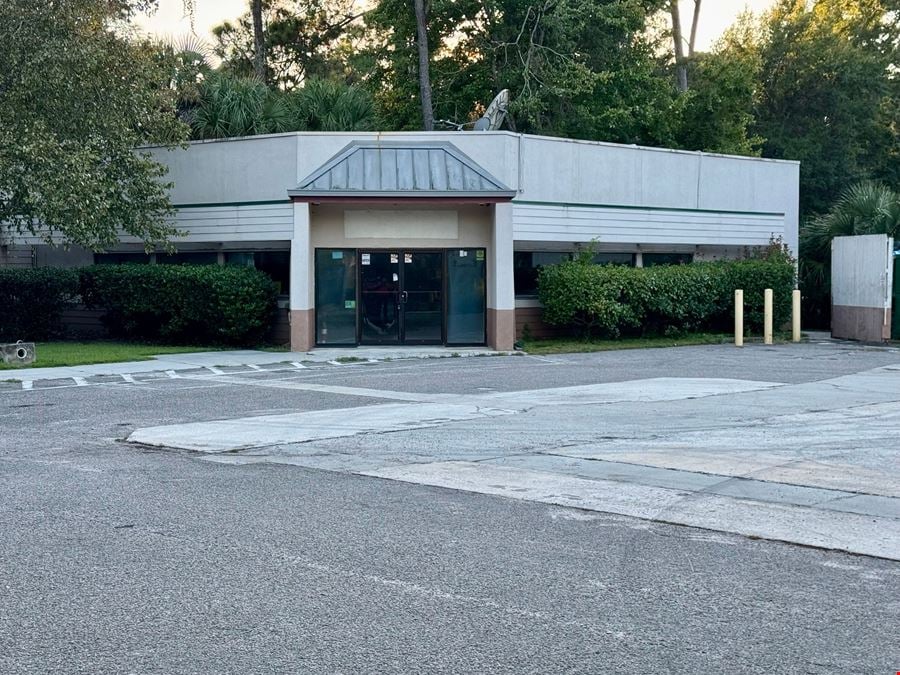 Stand Alone Retail Building