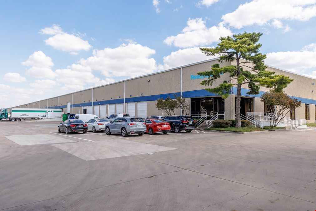 ReadySpaces Farmers Branch