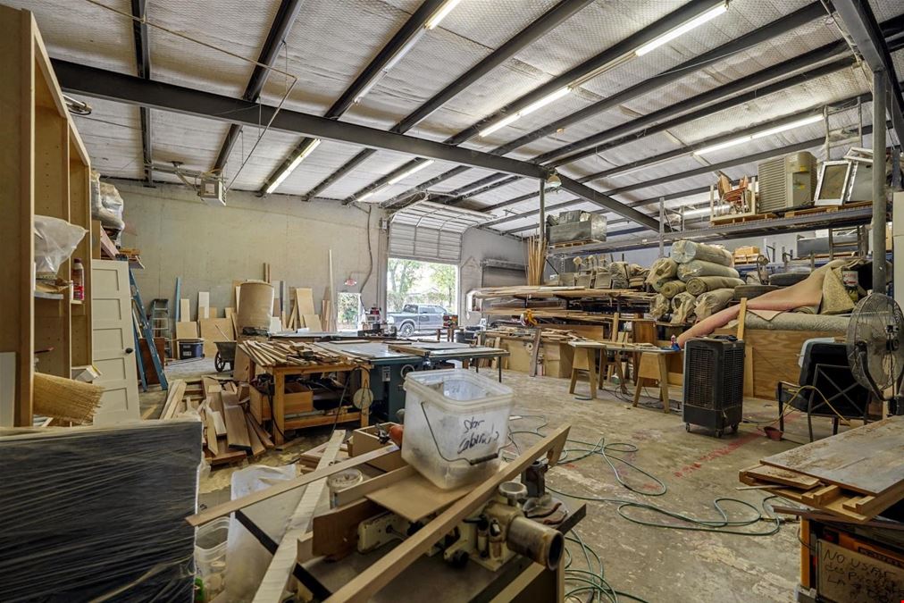 ±3,900 SF Warehouse for Lease in Dallas, TX