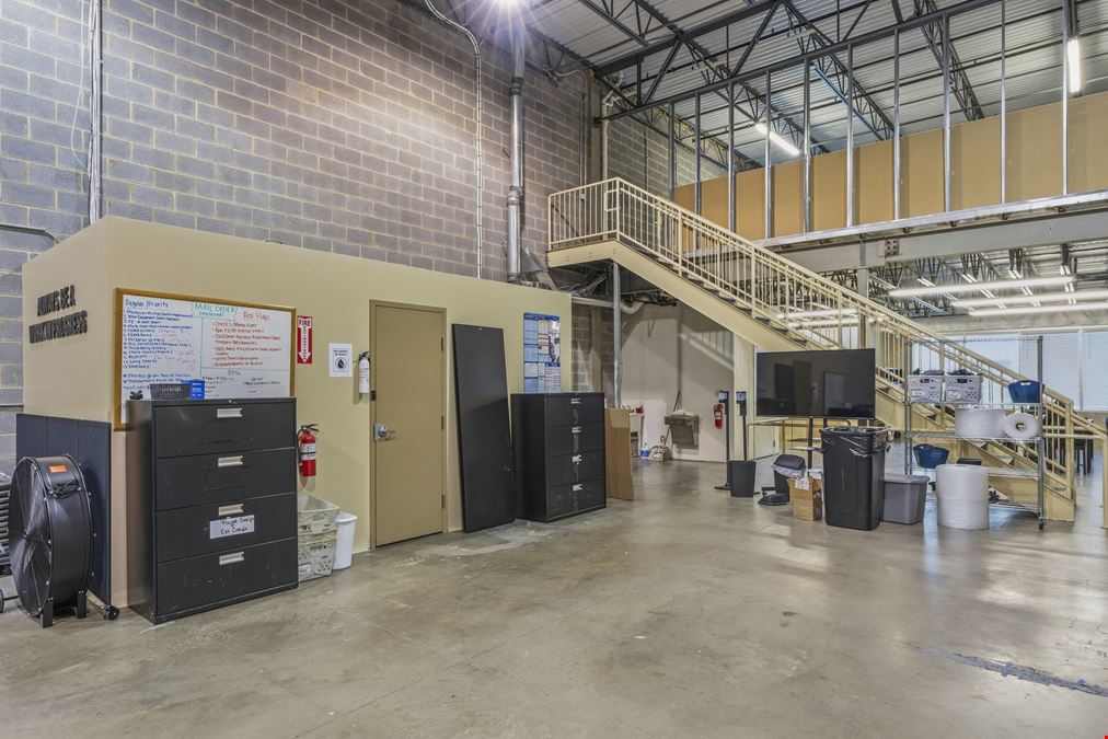 Warehouse Condo - Route 1 Dumfries