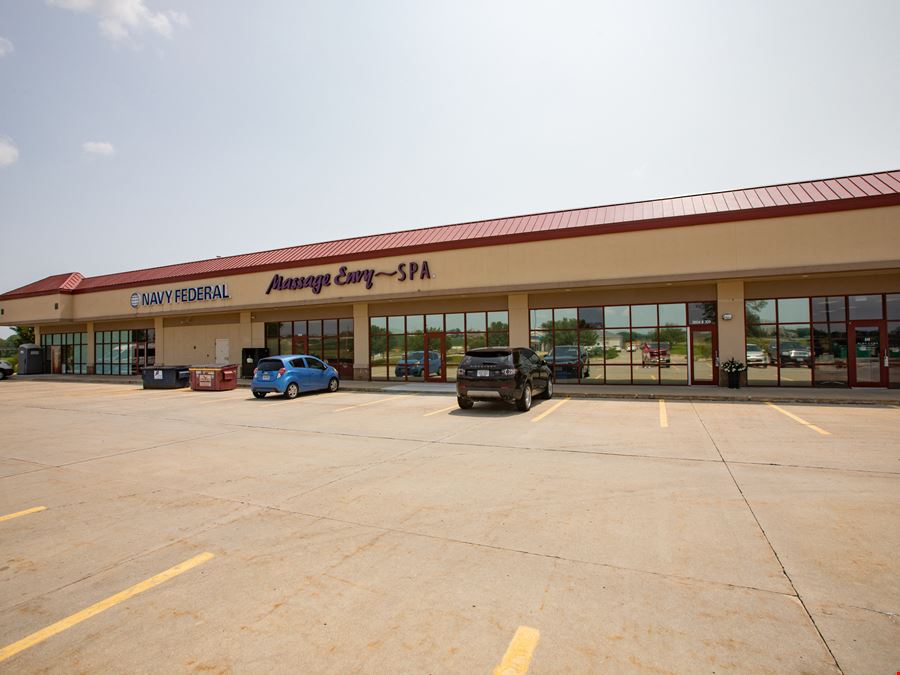 Twin Creek Shopping Center