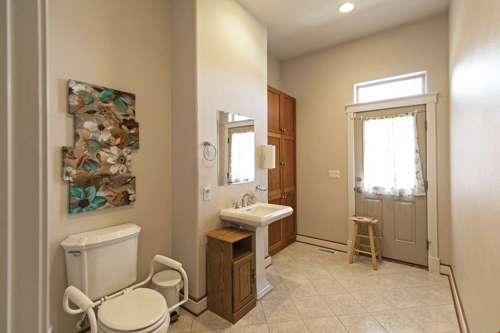 3000 Saint Thomas Drive