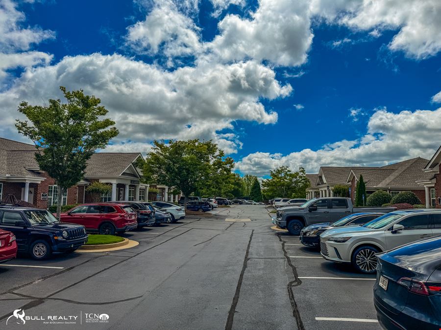 Long-Term NNN-Leased Office Investment | National Healthcare Tenant | 8.7% Cap Rate | Leased Through 2033